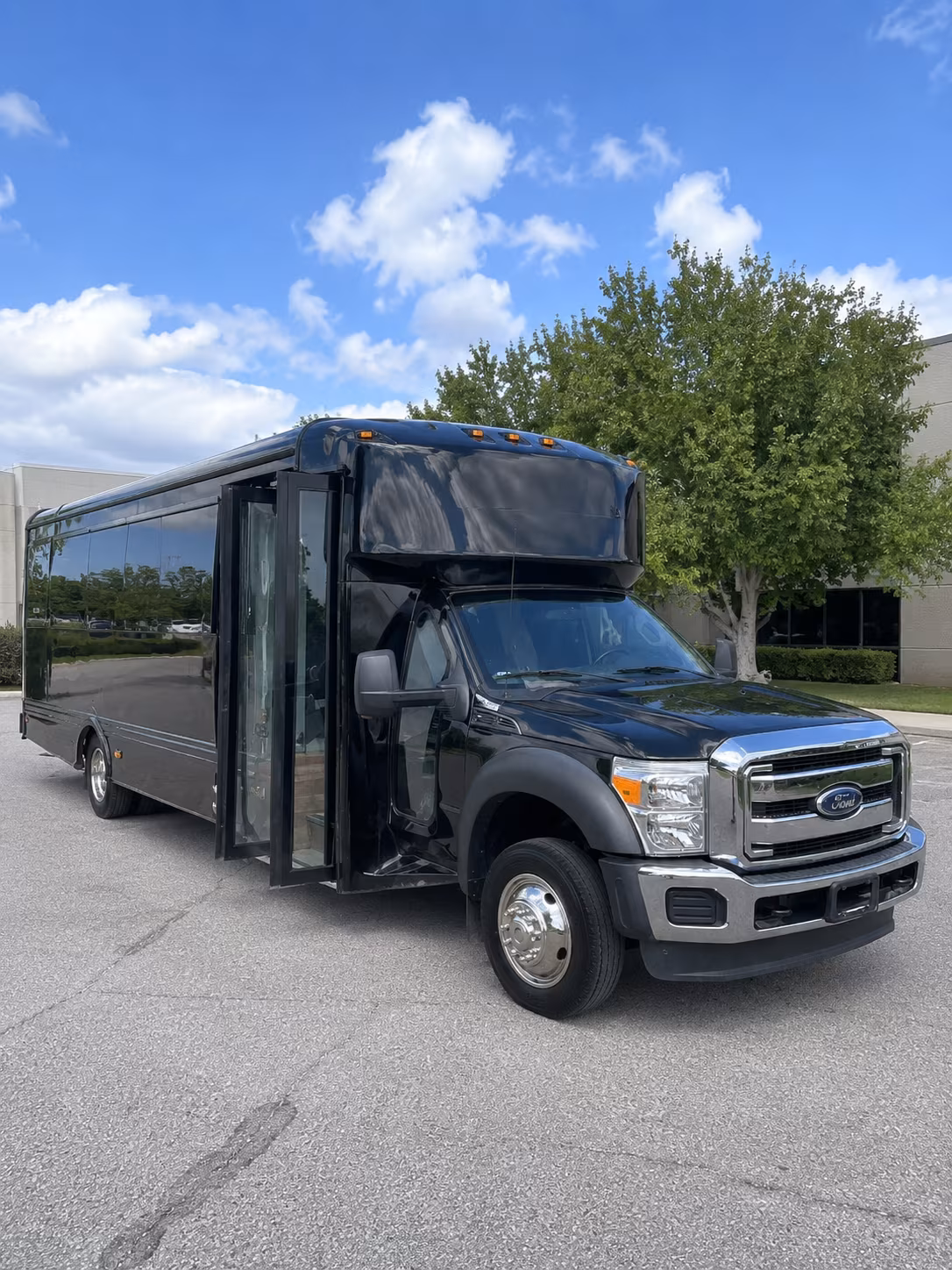 find your pomona wedding party bus transportation here