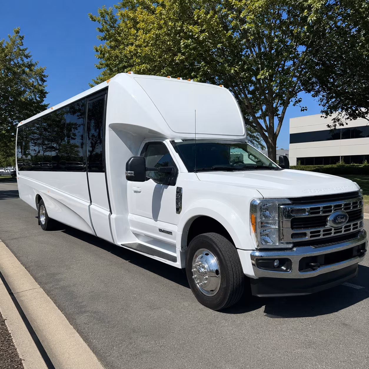 shuttle your guests between pomona hotels and your venue all night long