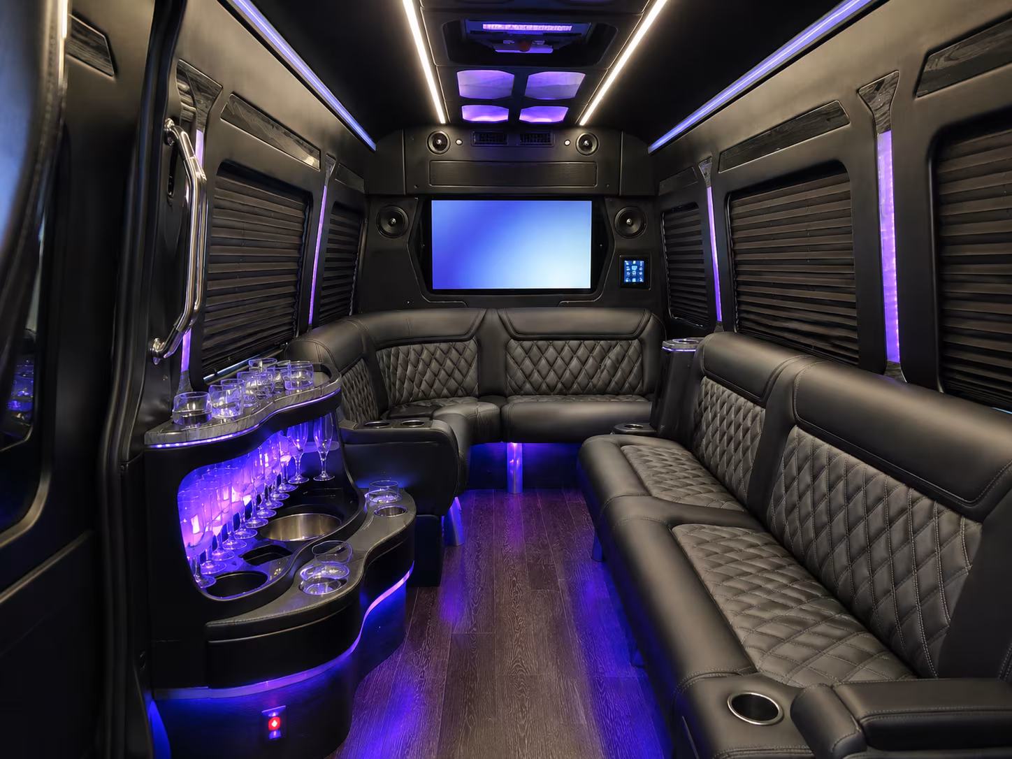 we help you compare every bus type for your long distance trip from pomona