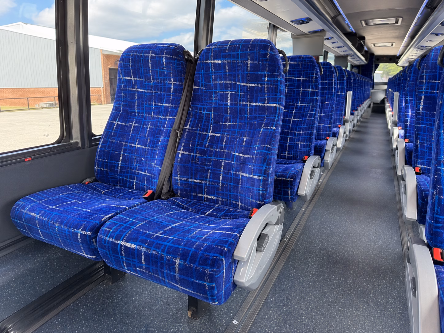 what makes pomonacharterbuscompany com the easiest way to book long distance transportation from pomona